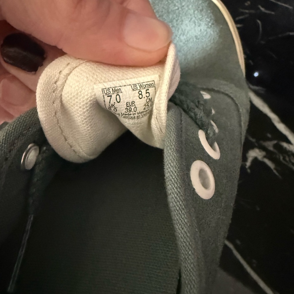 Vans Green Suede Authentic Sneakers - Picture 6 of 6